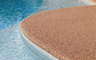 Résine moquette de pierre pour piscine à Bourg-en-Bresse : l’option idéale pour un revêtement extérieur